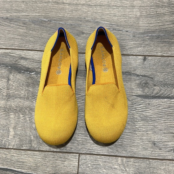• Rothy’s • The Kids Loafer Lemondrop Yellow with Pink Stripe Big Kids 3 - Picture 3 of 7